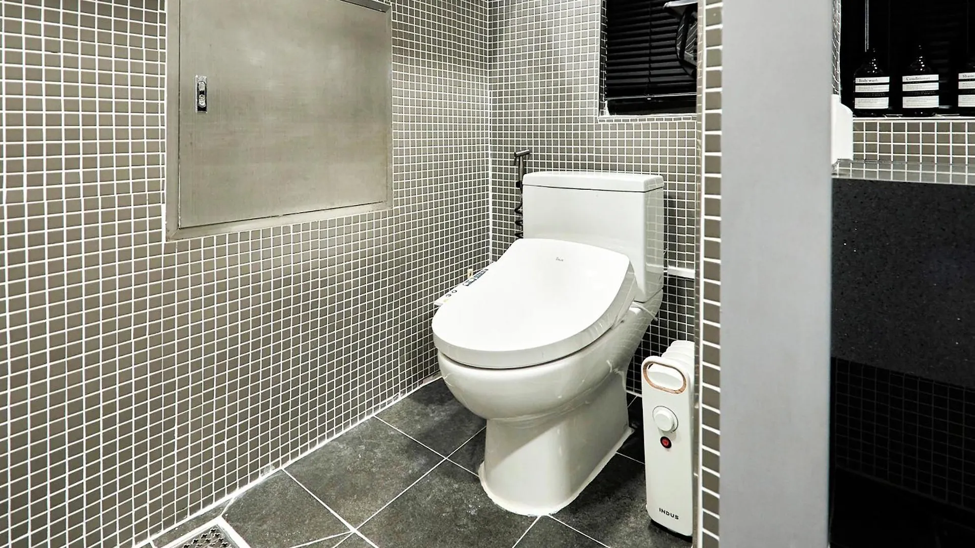 Yt Tailored Service Home Near Hongik Univ Station Seoul Semesterbostad