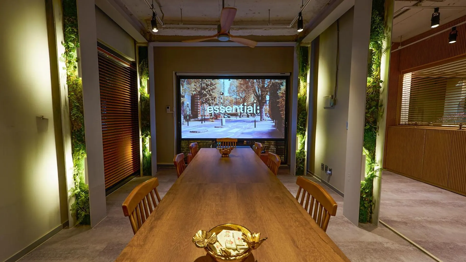 Yt Tailored Service Home Near Hongik Univ Station Seoul Sydkorea
